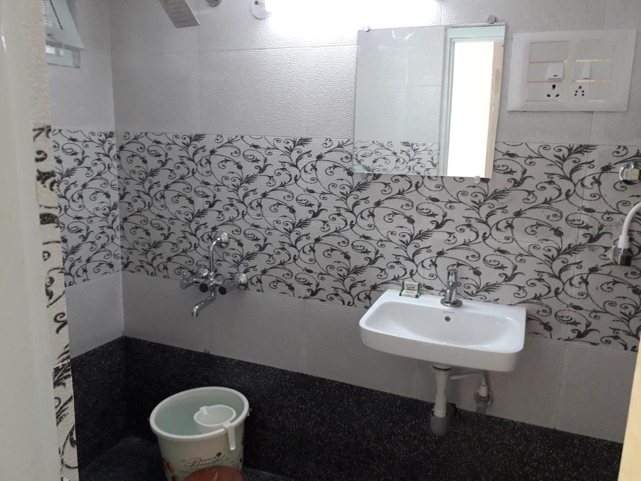 Wheel To Hills Stay Inn Service Apartments Chikmagalūr Εξωτερικό φωτογραφία